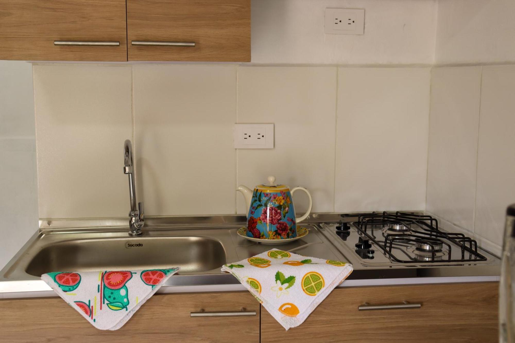 Next To The Airport - Cute Home Ριονέγρο Εξωτερικό φωτογραφία